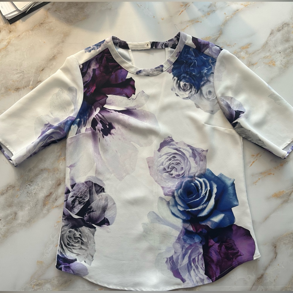 RW&Co floral blouse